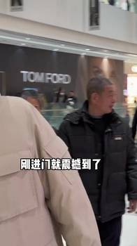 当前女篮国家队队员穿秦良玉去逛商场，迎面而来的压迫感😱